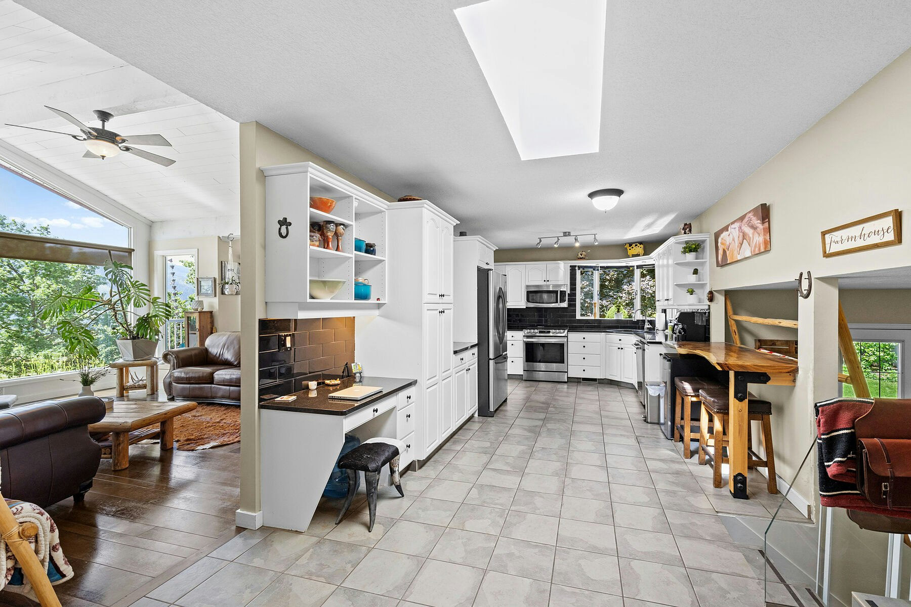 6651 Buchanan Road, Coldstream, BC, V1B 3C6 - 10