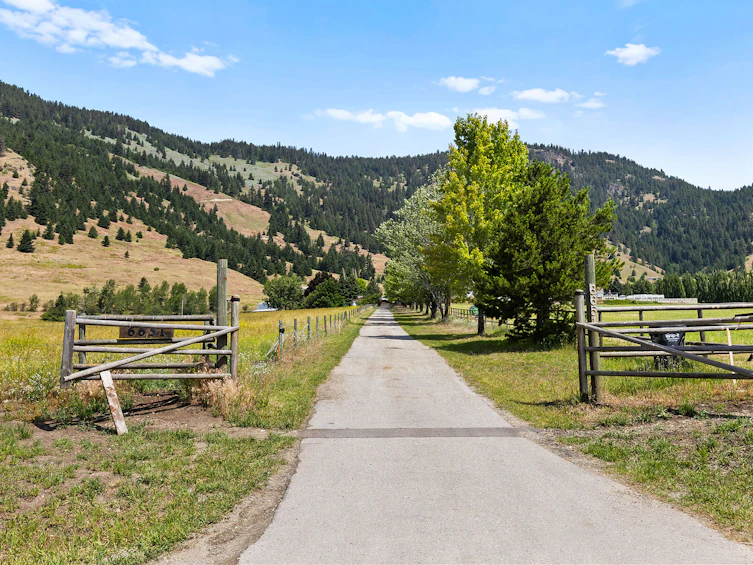 6651 Buchanan Road, Coldstream, BC, V1B 3C6 - 71