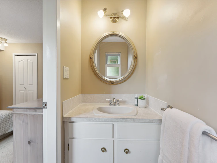 506 E 21st Street, North Vancouver, BC, V7L 3C3 - 16