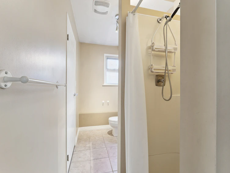 506 E 21st Street, North Vancouver, BC, V7L 3C3 - 35