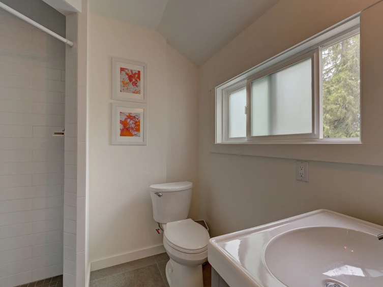 8057 Cooper Road, Halfmoon Bay, BC, V7Z 1A6 - 31