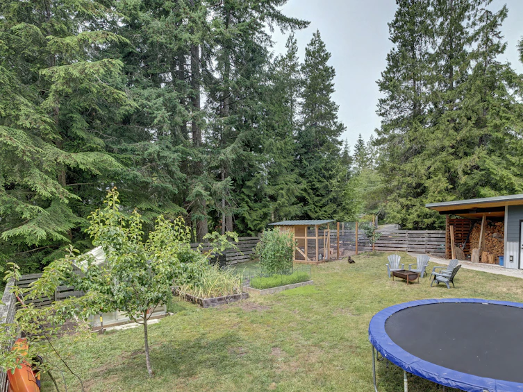 8057 Cooper Road, Halfmoon Bay, BC, V7Z 1A6 - 38
