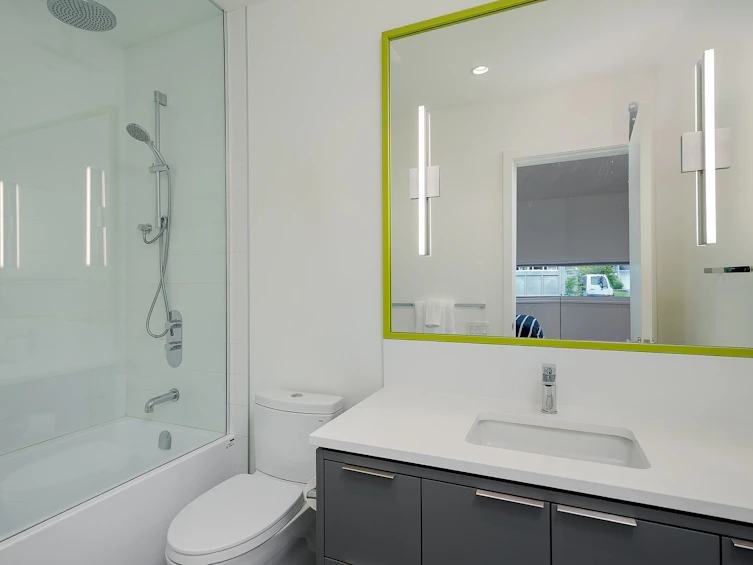 3921 Hobbs Street, Saanich, BC, V8N 4C8 - 32