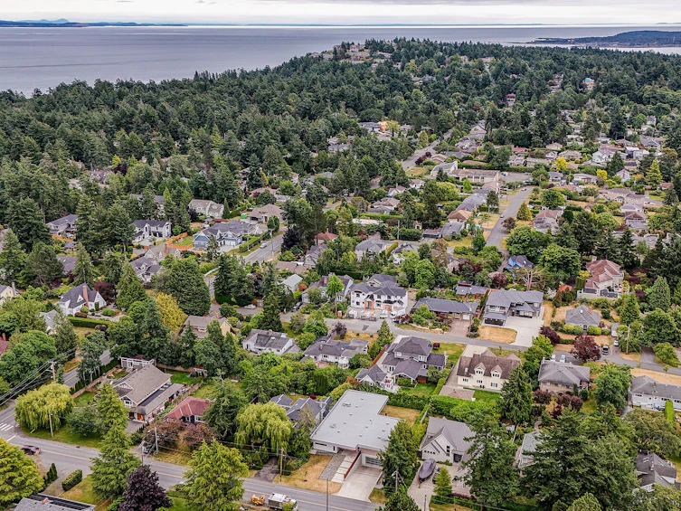 3921 Hobbs Street, Saanich, BC, V8N 4C8 - 61