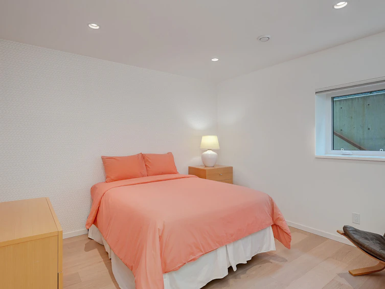 3921 Hobbs Street, Saanich, BC, V8N 4C8 - 37