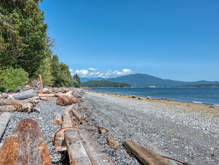 81 Kelly Road, Gibsons, BC, V0N 1V3 - 3