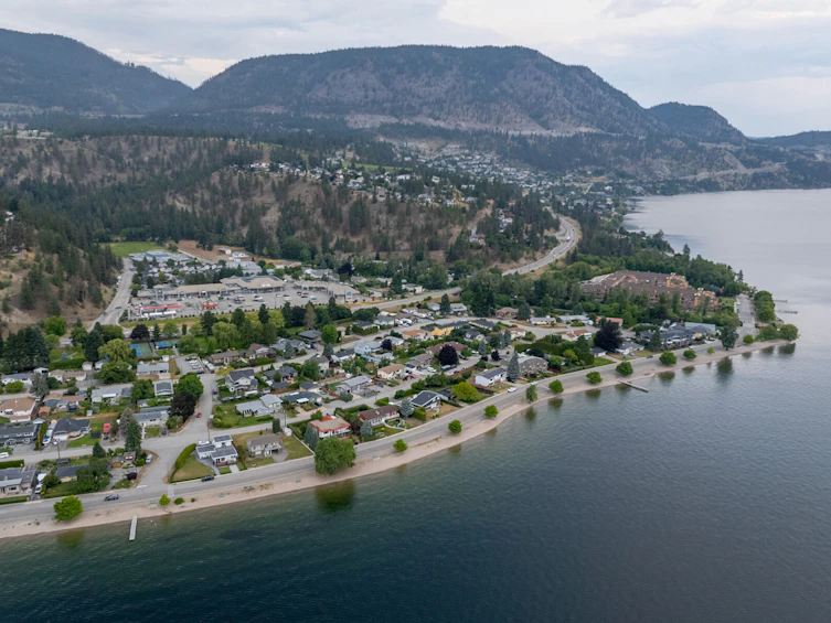 4032A Lake Avenue, Peachland, BC, V0H 1X6 - 49