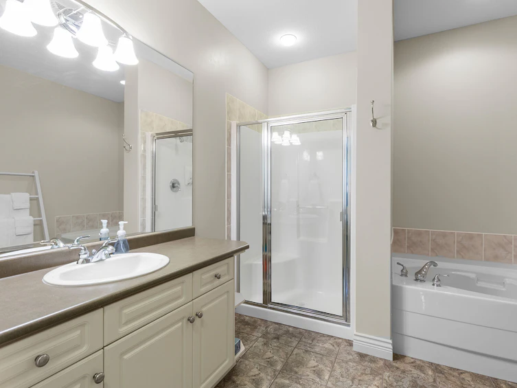 4032A Lake Avenue, Peachland, BC, V0H 1X6 - 29