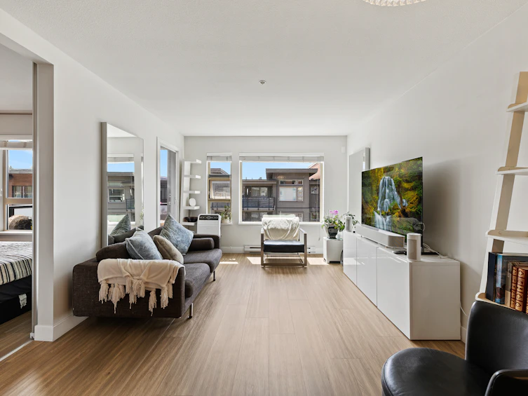 412-1679 Lloyd Avenue, North Vancouver, BC, V7P 0A9 - 9