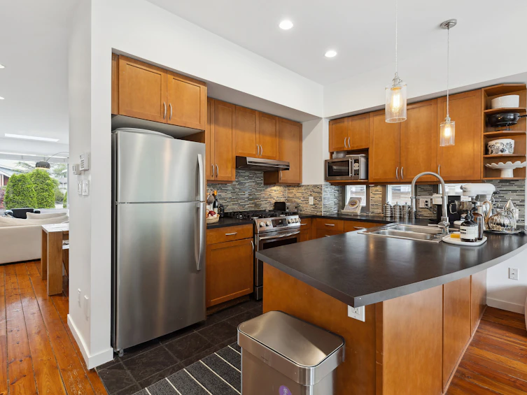 6364 Douglas Street, West Vancouver, BC, V7W 2E9 - 17
