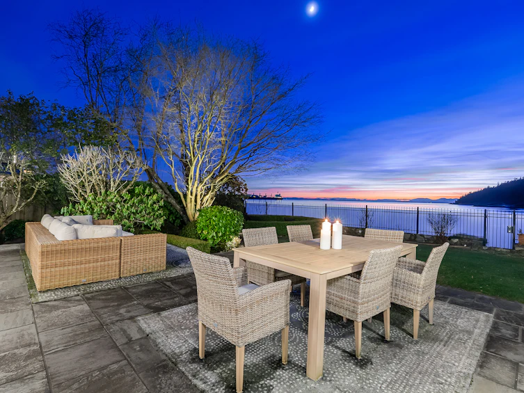 4480 Ross Crescent, West Vancouver, BC, V7W 1B2 - 5