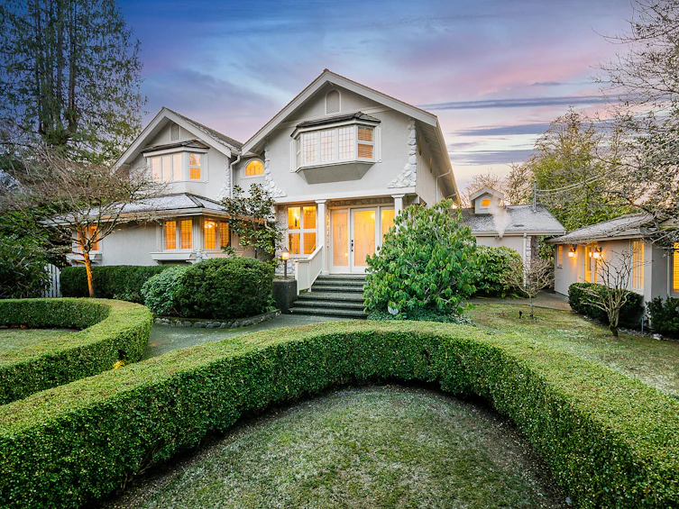 4480 Ross Crescent, West Vancouver, BC, V7W 1B2 - 2