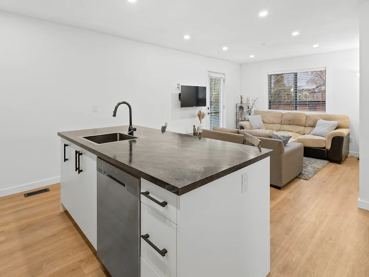 712 Schafer Road, Kelowna, BC, V1W 1G1 - 43