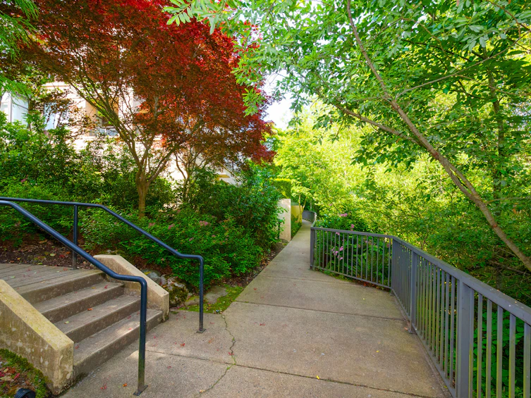 501-9370 University Crescent, Burnaby, BC, V5A 4X9 - 30