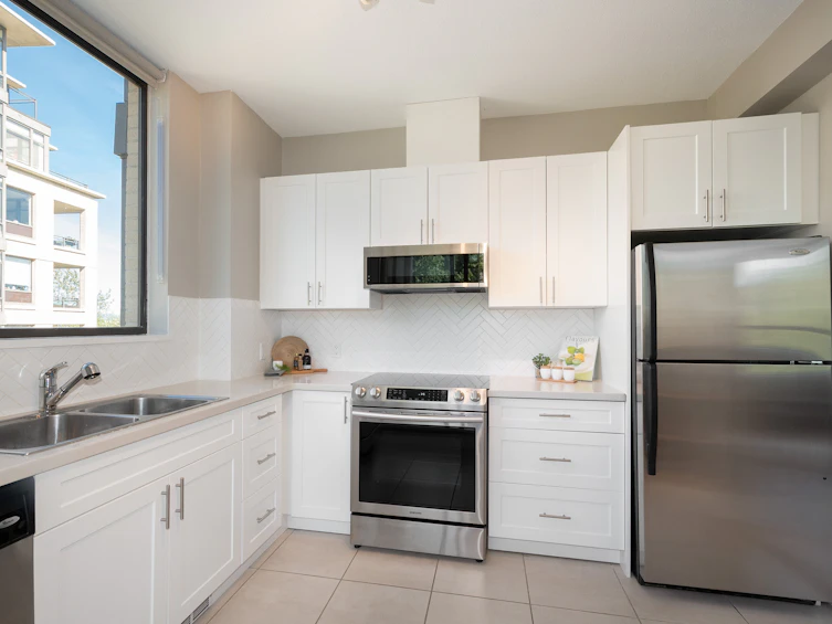 501-9370 University Crescent, Burnaby, BC, V5A 4X9 - 16