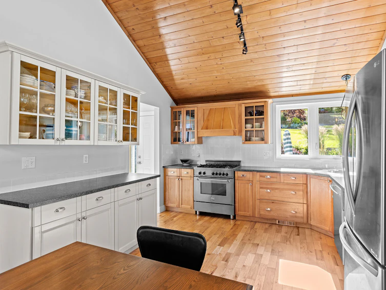 16699 Carrs Landing Road, Lake Country, BC, V4V 1B2 - 8