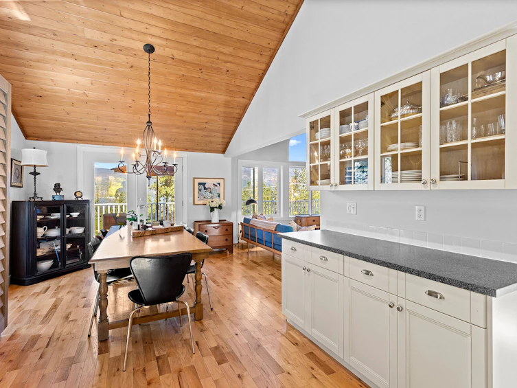 16699 Carrs Landing Road, Lake Country, BC, V4V 1B2 - 11