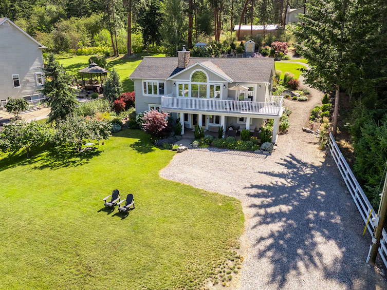 16699 Carrs Landing Road, Lake Country, BC, V4V 1B2