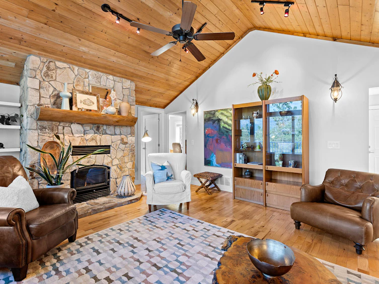 16699 Carrs Landing Road, Lake Country, BC, V4V 1B2 - 17