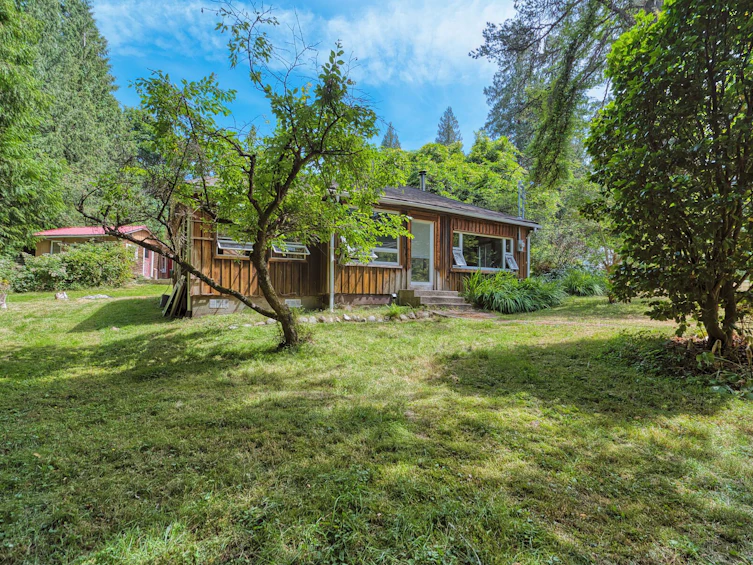 8200 Redrooffs Road, Halfmoon Bay, BC, V7Z 1E2 - 24