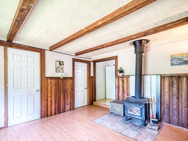 8200 Redrooffs Road, Halfmoon Bay, BC, V7Z 1E2 - 11
