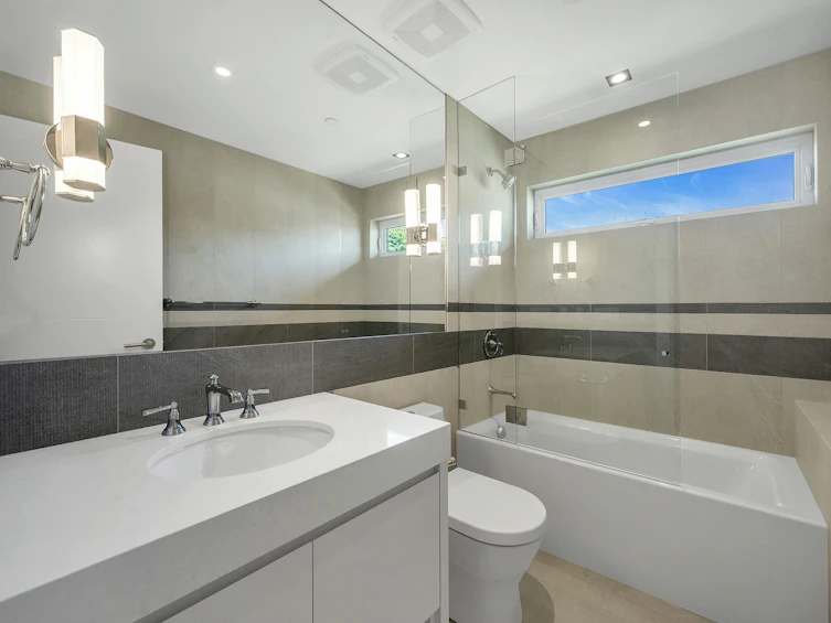 2111 Union Court, West Vancouver, BC, V7S 0B1 - 35