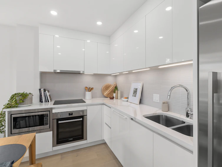 401-2239 W 7th Avenue, Vancouver, BC, V6K 1Y3 - 10