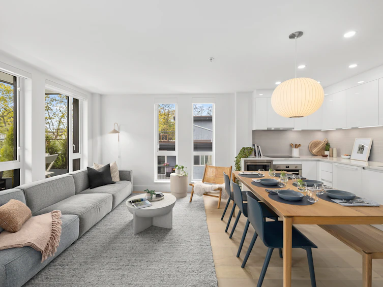 401-2239 W 7th Avenue, Vancouver, BC, V6K 1Y3 - 2