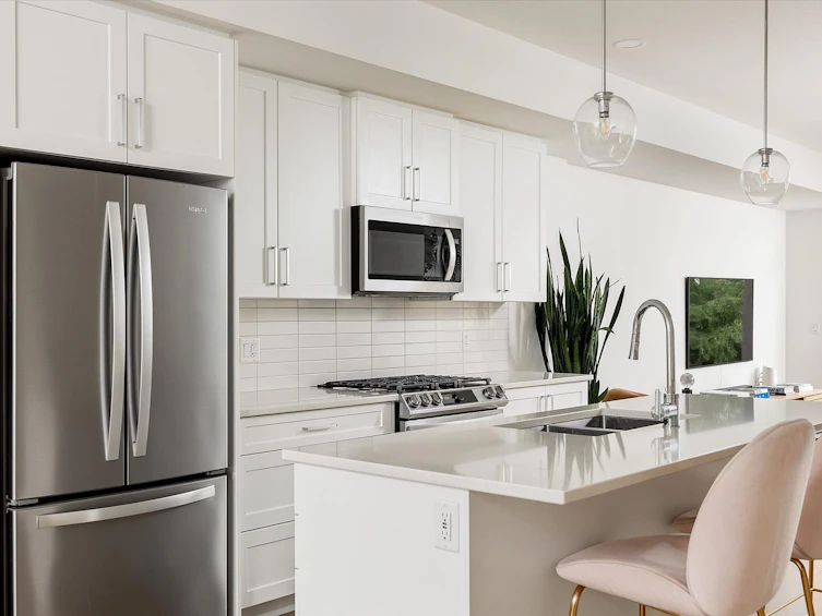 4-720 Valley Road, Kelowna, BC, V1V 0E1 - 8