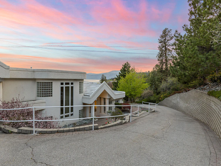 5205 Buchanan Road, Peachland, BC, V0H 1X0 - 39