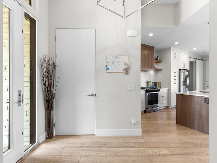 1341 Sladen Crescent, Kelowna, BC, V1V 2Y1 - 6