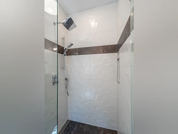 573 Horseshoe Road, Gabriola Island, BC, V0R 1X3 - 23