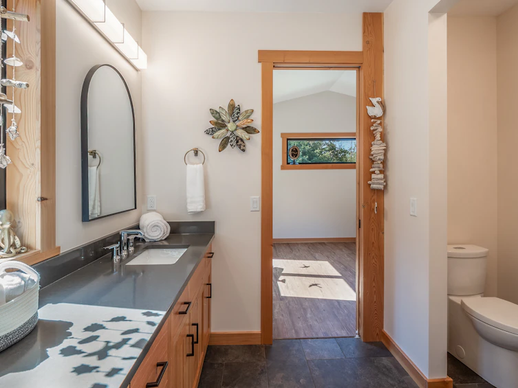 573 Horseshoe Road, Gabriola Island, BC, V0R 1X3 - 19