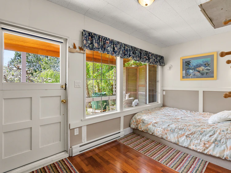 5400 Sans Souci Road, Halfmoon Bay, BC, V7Z 1B6 - 24