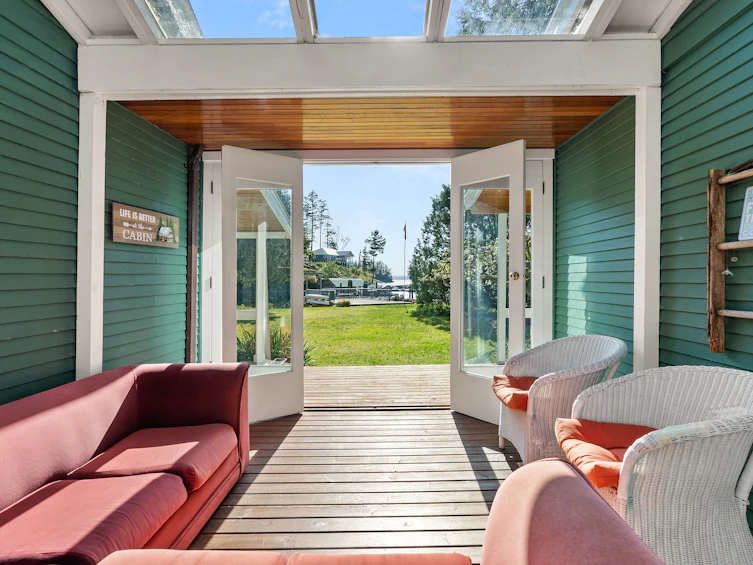 5400 Sans Souci Road, Halfmoon Bay, BC, V7Z 1B6 - 10