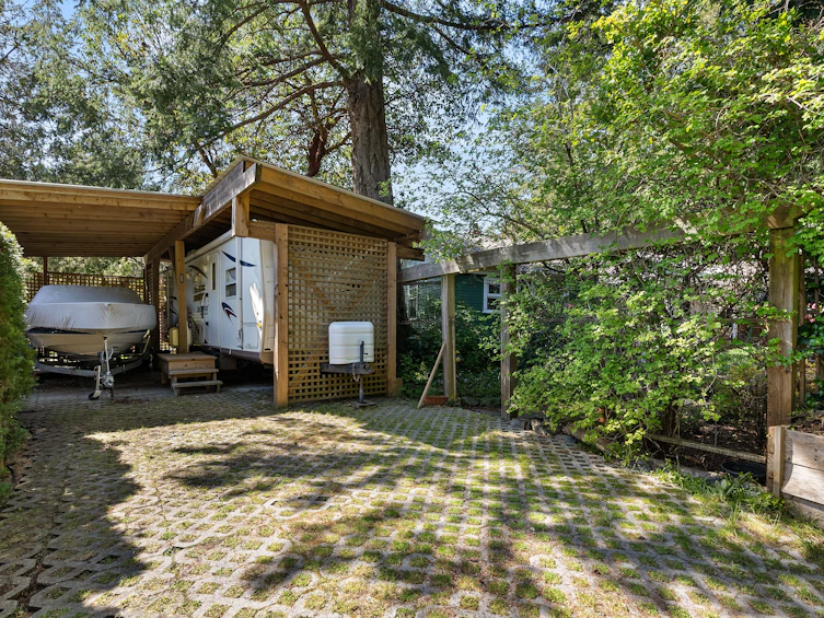 5400 Sans Souci Road, Halfmoon Bay, BC, V7Z 1B6 - 12