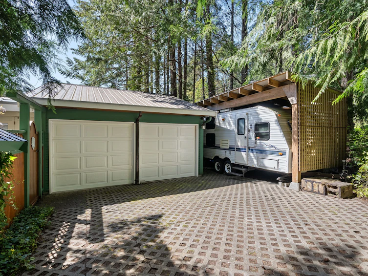 5400 Sans Souci Road, Halfmoon Bay, BC, V7Z 1B6 - 31