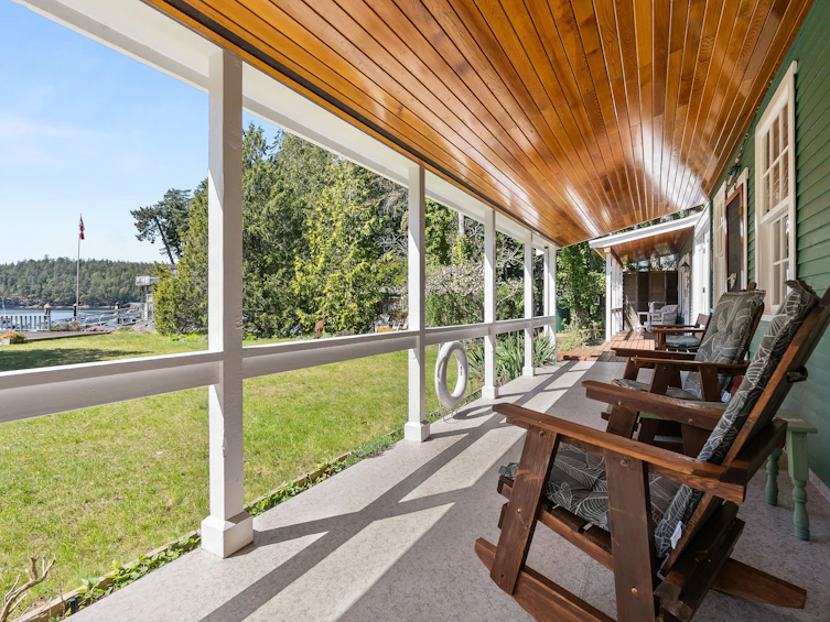 5400 Sans Souci Road, Halfmoon Bay, BC, V7Z 1B6 - 3