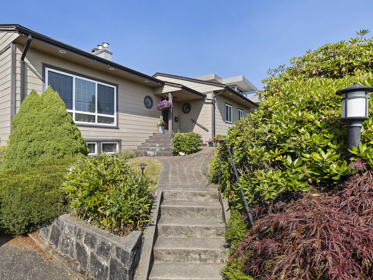 1175 Gordon Avenue, West Vancouver, BC, V7T 1P8 - 2