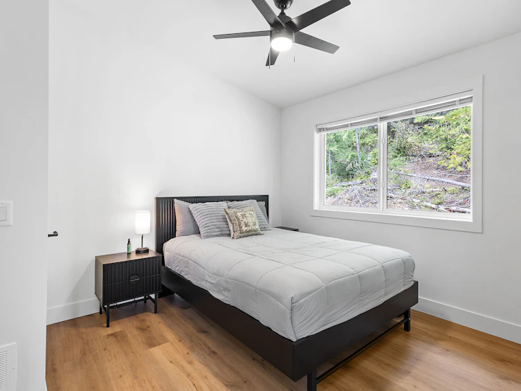 7249 Anglemont Way, Anglemont, BC, V0E 1M8 - 46