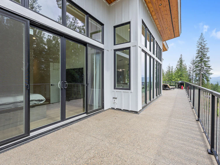 7249 Anglemont Way, Anglemont, BC, V0E 1M8 - 27