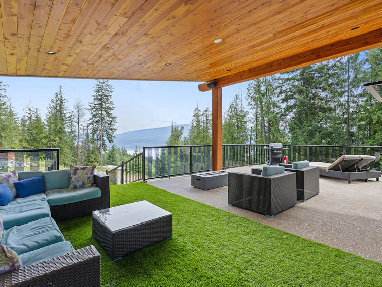 7249 Anglemont Way, Anglemont, BC, V0E 1M8 - 21