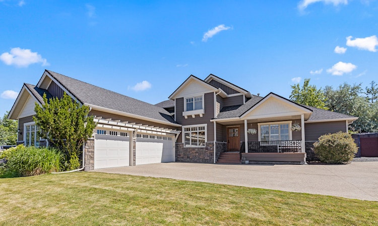 1511 Woodridge Road