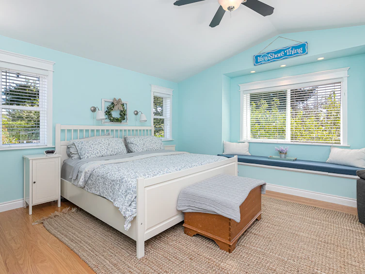 553 Broadway Street, Saanich, BC, V8Z 2G3 - 10
