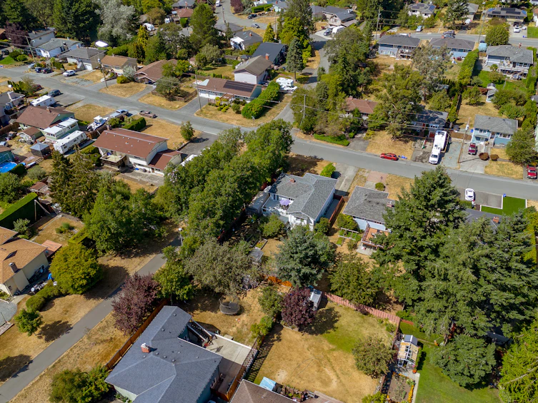 553 Broadway Street, Saanich, BC, V8Z 2G3 - 31