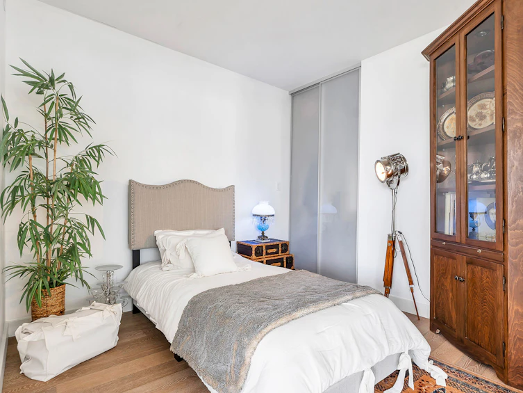1601-1499 W Pender Street, Vancouver, BC, V6G 0A7 - 17