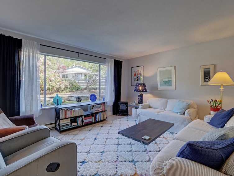6557 Bjorn Place, Sechelt, BC, V7Z 0T4 - 11
