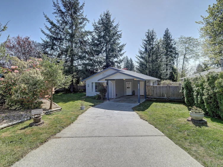 6557 Bjorn Place, Sechelt, BC, V7Z 0T4 - 2