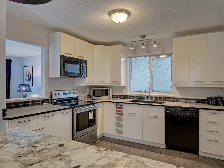 6557 Bjorn Place, Sechelt, BC, V7Z 0T4 - 22
