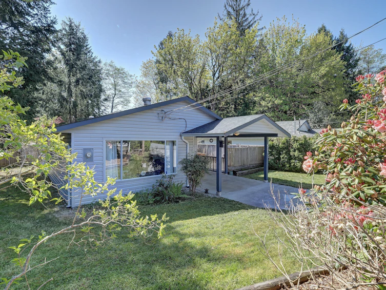 6557 Bjorn Place, Sechelt, BC, V7Z 0T4